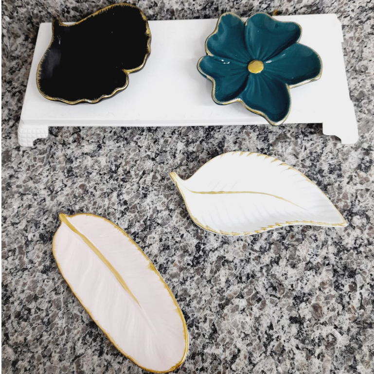 Pratinho De Cerâmica Porta Joias Enfeite Decorativo Quatro Modelos Para Decoraçao