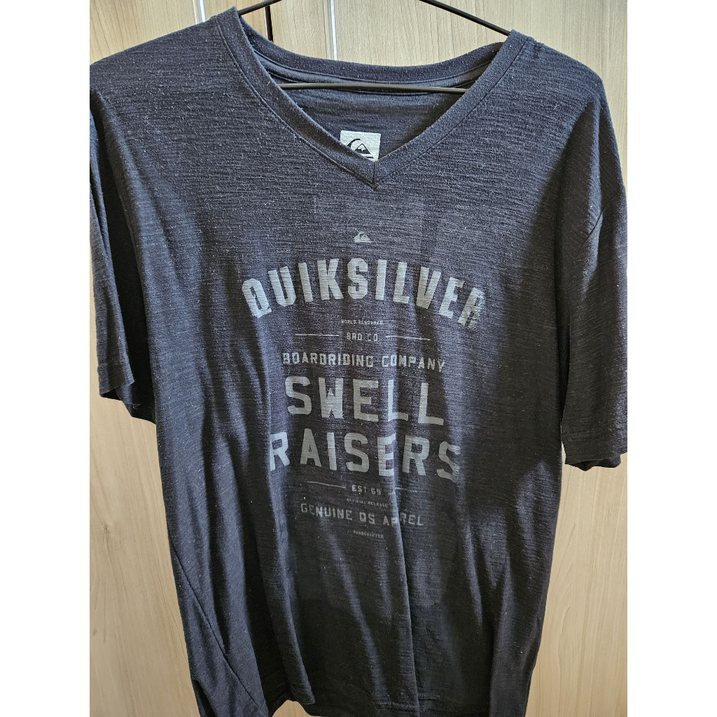 Camiseta Quicksilver Preta