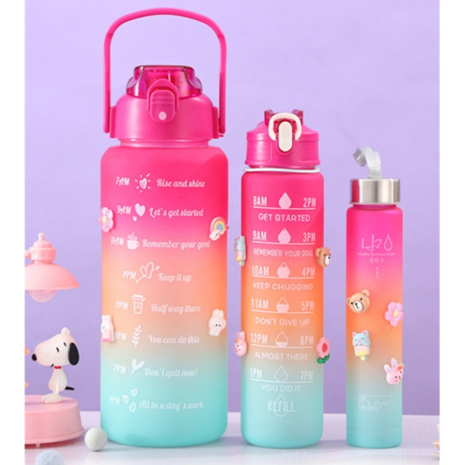 Kit c/3 Garrafas De Água Degradê Com 2Litros, 900ml e 300ml ENVIADO COM A COR DISPONÍVEL EM ESTOQUE