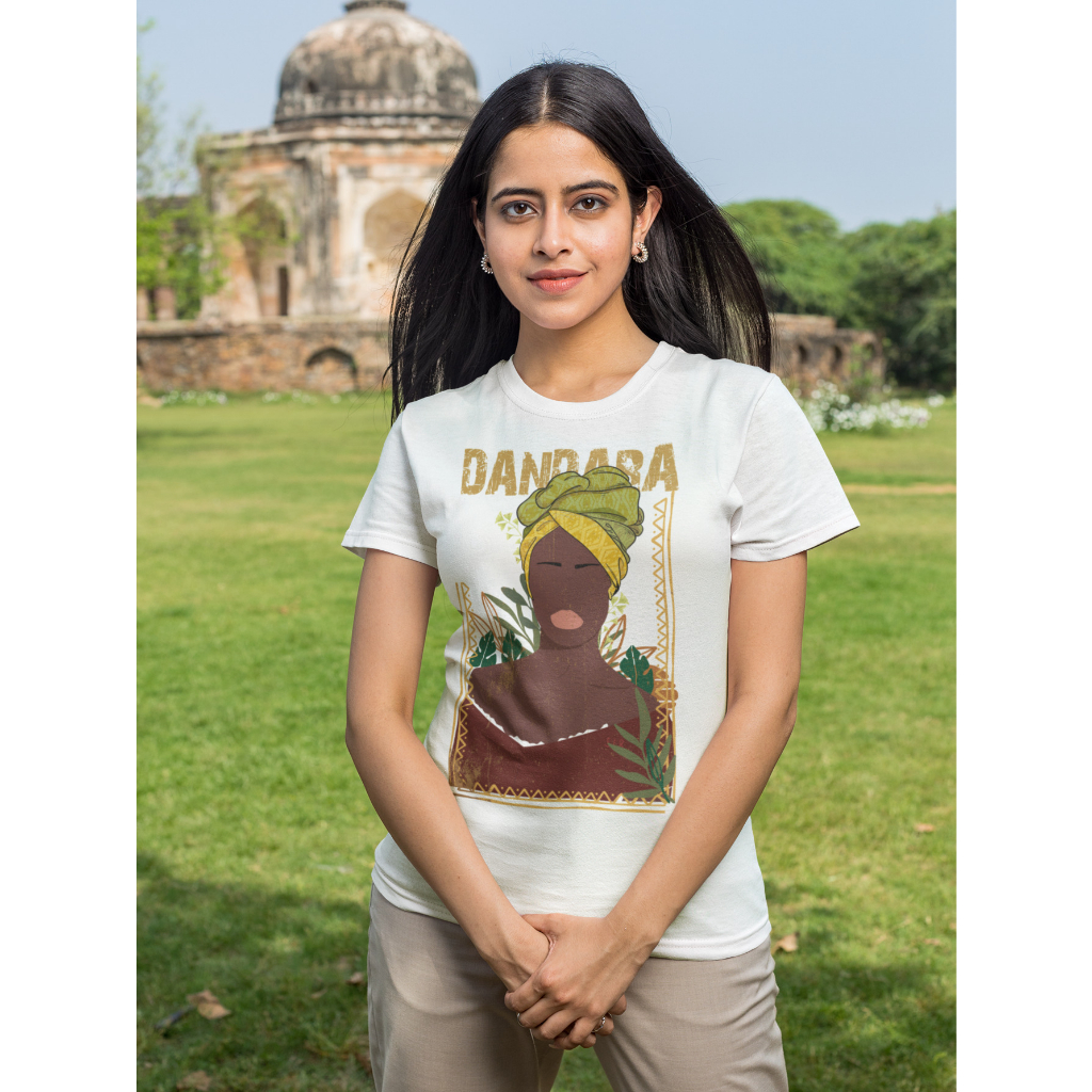 Camiseta Básica Unissex Mulheres Empoderada Que Mudaram a História Dandara dos Palmares