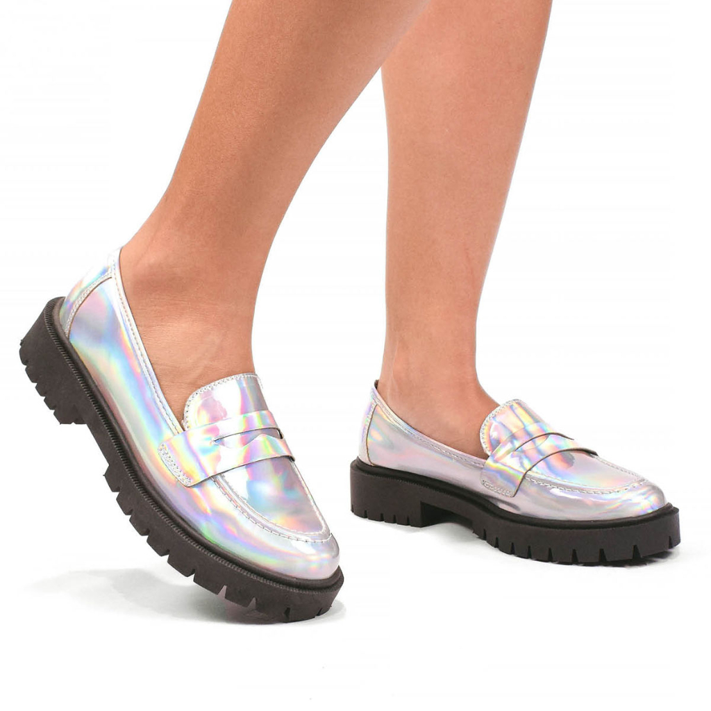 Mocassim Feminino Tratorado Oxford Holográfico Arco Íris Loafer Brilho Colorido Lexie