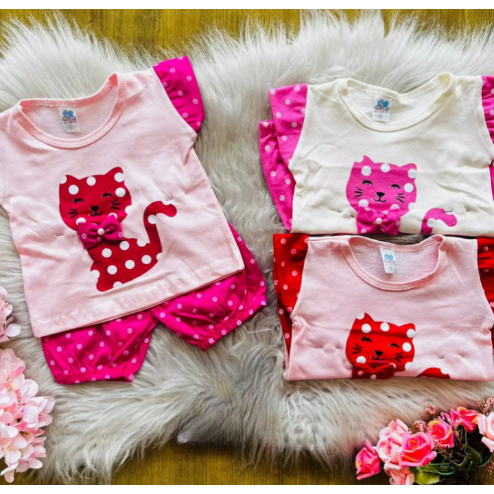 Conjunto Gatinha para Bebês - Conjunto Camiseta e Shorts - Tamanho Único - Veste até 06 meses