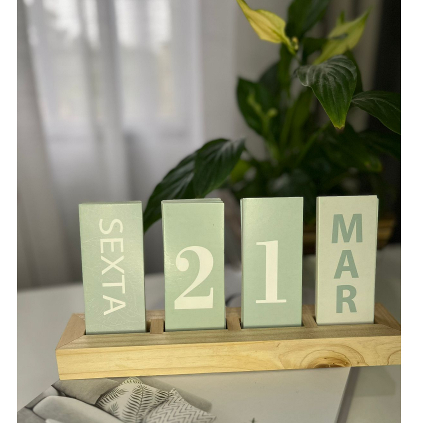 Calendário De Mesa Permanente Madeira Home Office Decorativo Super Versátil e Criativo