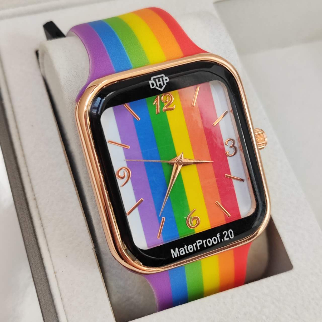 Personalização avançada Relógio feminino à prova d'água Novo estilo de elemento padrão personalizado especial em Oferta na Shopee