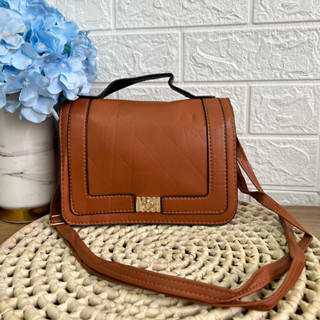 bolsa transversal feminina simples em ziper fechado