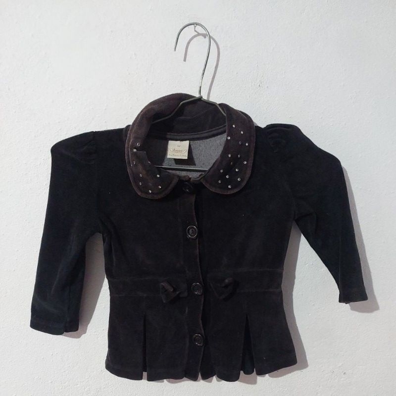 Casaco preto infantil usado tamanho  M/1