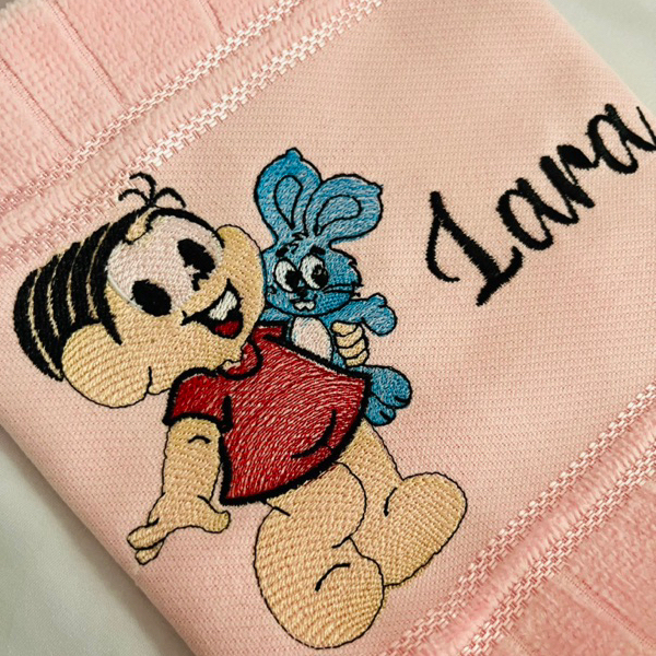 Toalha Personalizada Bordada Monica com Sansão