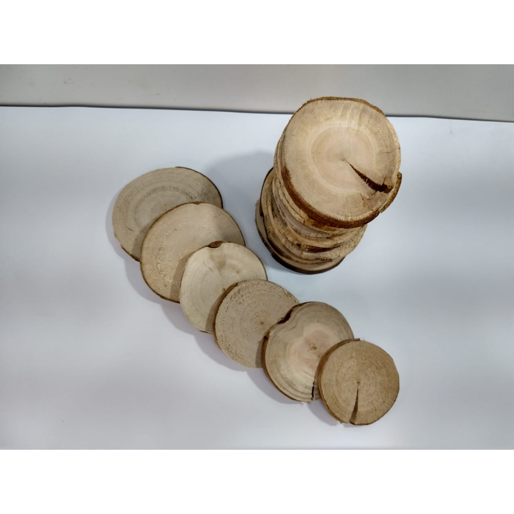 Lote 20 Bolacha de Madeira Rústica Natural Tronco P/ Decoração Festa 8 a 10 cm de Diâmetro