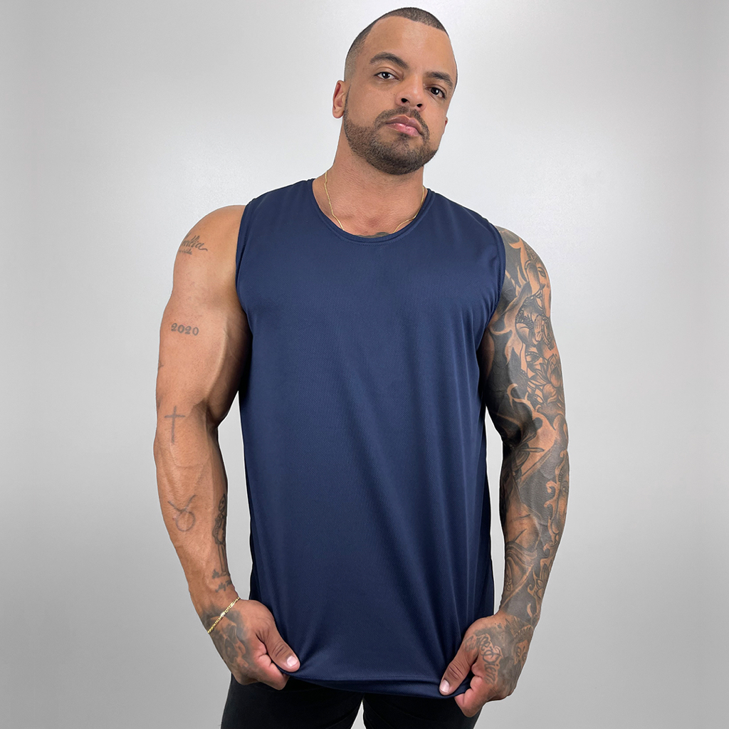 Regata Masculina modelo machão em Dry Básica Lisa Sem Estampa