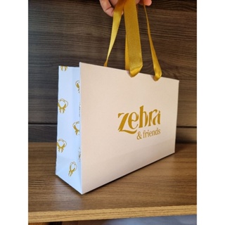 Sacolas de papel personalizadas kit com 15 unidades  (18x30x8) em Oferta na Shopee