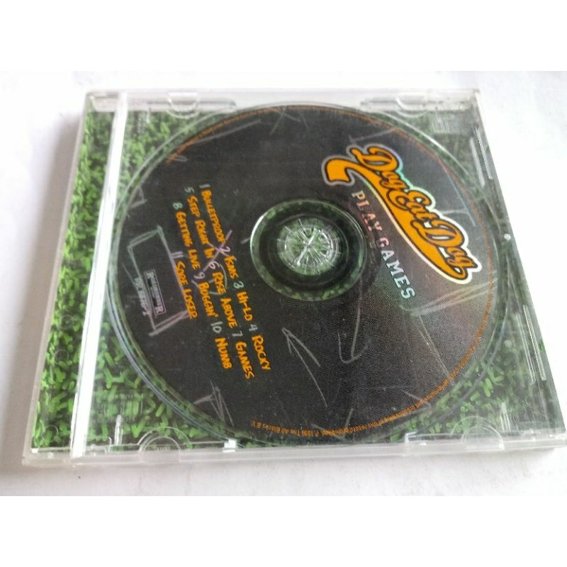 Cd Dog eat dog play games sem capa frontal
