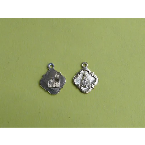 Kit 50 Medalhas De Nossa Senhora Aparecida Com A Basílica