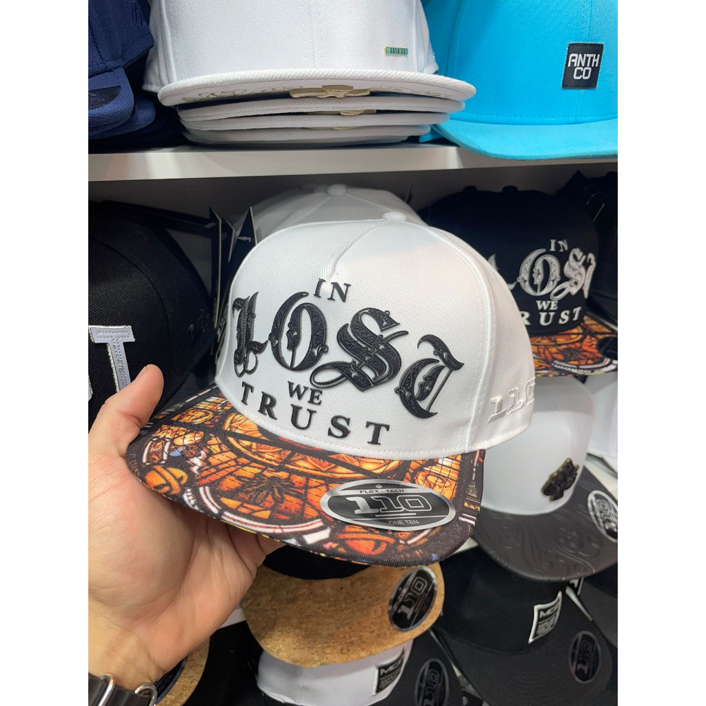 Bone aba reta fitao lost monalisa mcd golden core beija flor preto branco