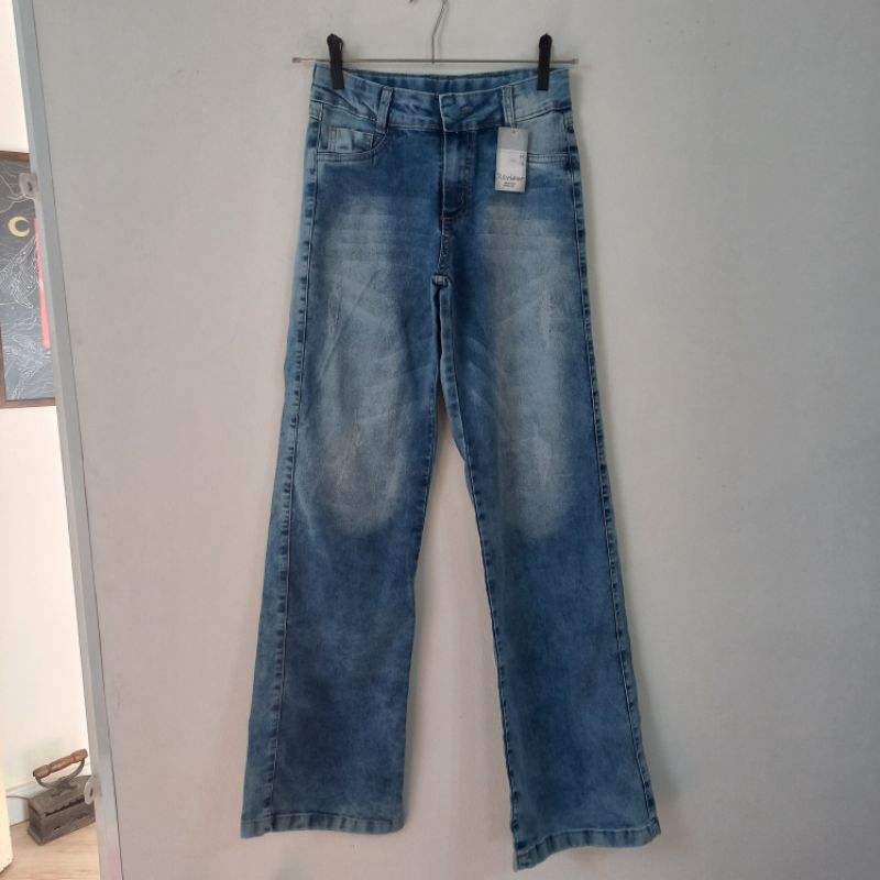 Calça Jeans Flare Nova 16