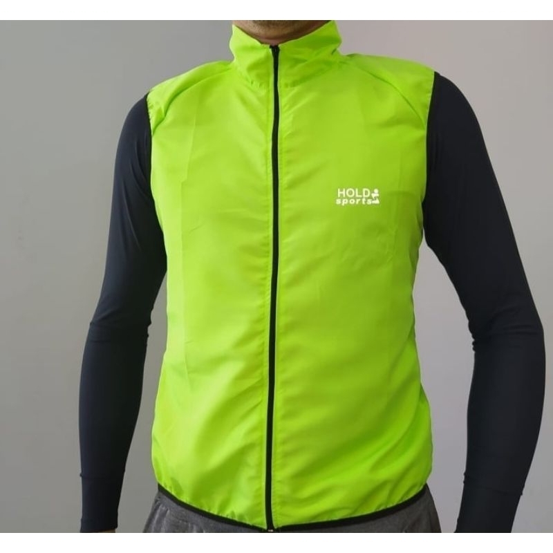 Colete em poliéster