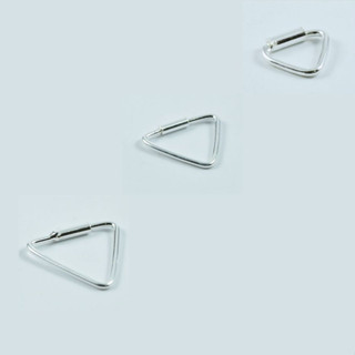 Piercing de prata triângulo - Prata 925 - Escolha o tamanho | Piercings para Tragus, Anti Tragus , Hélix , Anti Hélix , Snug , Rook , Conch , cartilagem