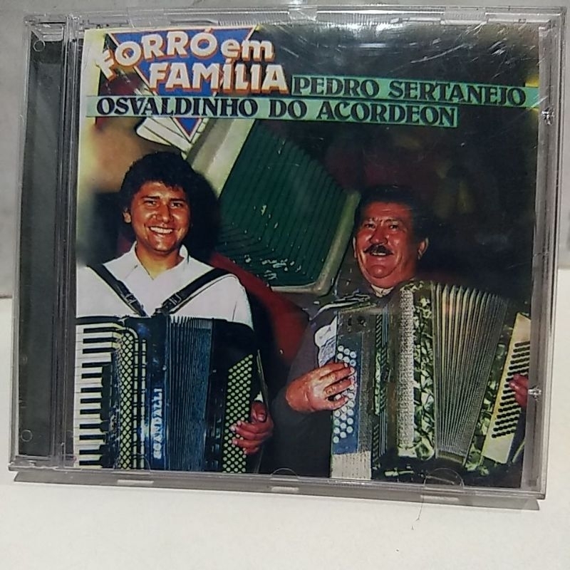 CD PEDRO SERTANEJO & OSVALDINHO DO ACORDEON -FORRÓ EM FAMÍLIA 1,986