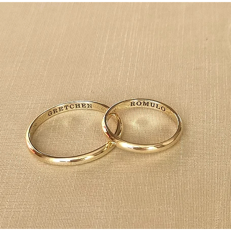 Par de Aliança Ouro 18k Banho 4mm + NOME CASAL a laser / Aliança Casamento Noivado