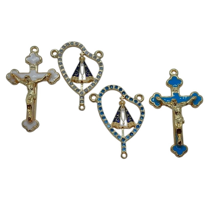 01 Crucifixo Dourado Resinado c/ 01 Entremeio Dourado Resinado c/ Strass Aplicado p/ Montagem de Terços