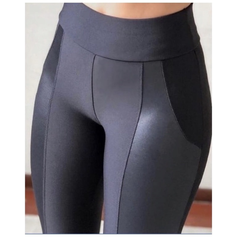 Calça Legging Montaria Feminina Detalhes em Cirre