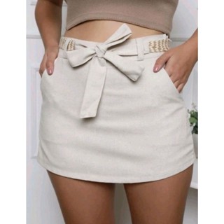 SHORT/SAIA COM BOLSO EM LATERAL - POSSUI CINTO EM TECIDO DE LINHO E DETALHE EM CORDA RF 04