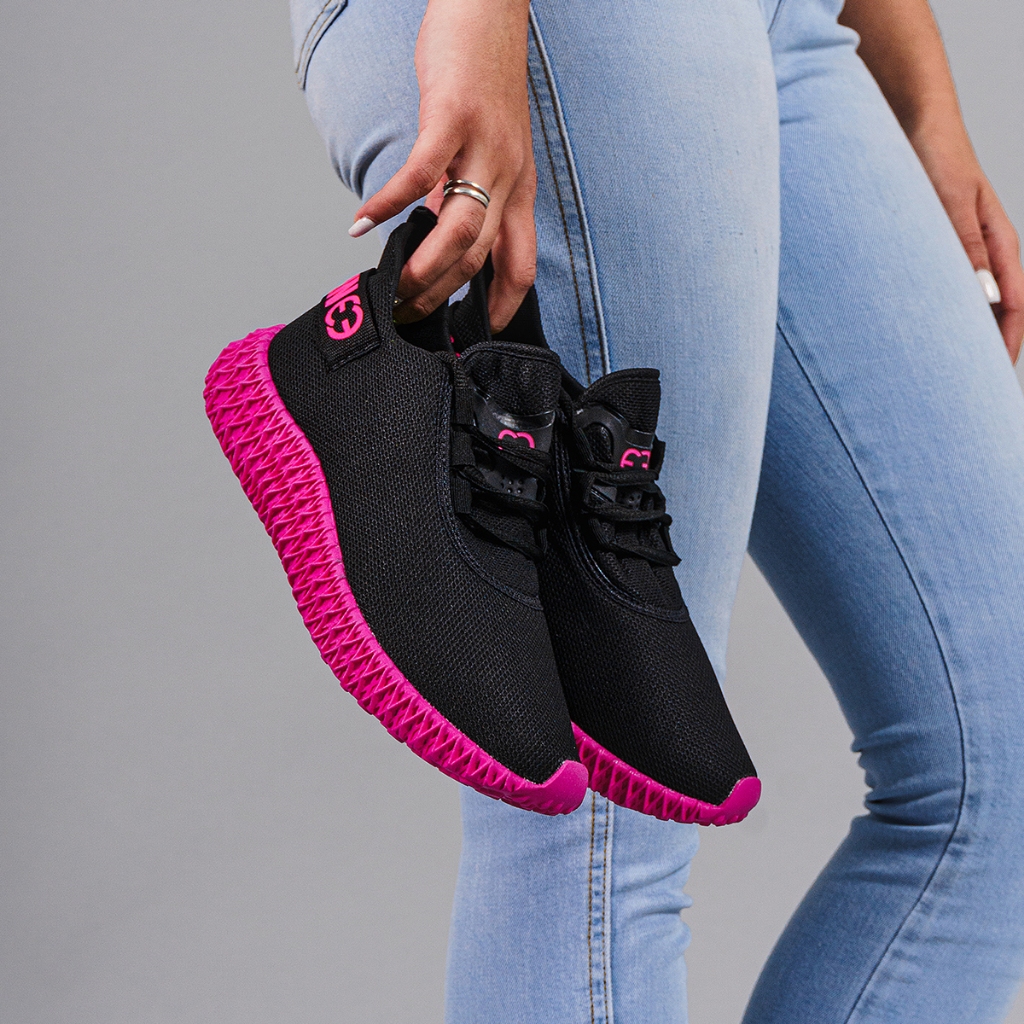 Tênis Feminino Preto e Rosa Academia Espuma 4 mm Leve Alta Frequência Corrida Confortável