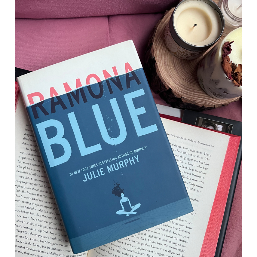 Livro: Ramona Blue (inglês hardcover)