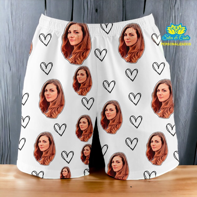 Samba-Canção Pijama Shorts Masculino com Foto Estampa Rosto e Coração Vazado