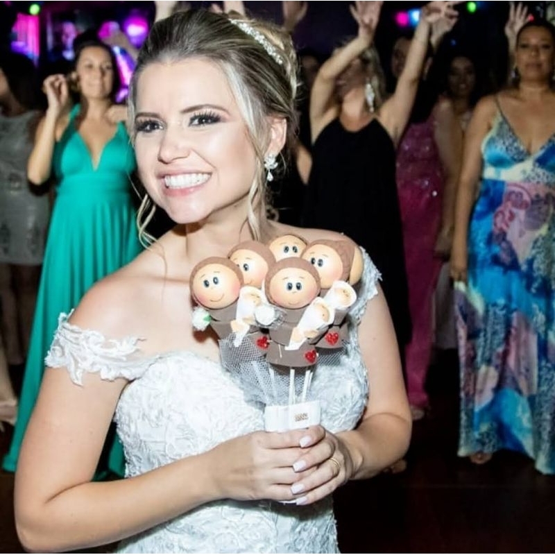 Buquê de Santo Antônio 4 unidades Buquê de Noiva Casamento