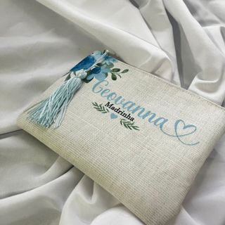 PRODUÇÃO 1 DIA ÚTIL   + FRETE - MÍNIMO. 5 UND - Necessaire Personalizada com Nomes Azul floral para Madrinhas em Oferta na Shopee