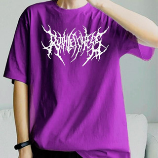 Camiseta com estampa no estilo Black metal