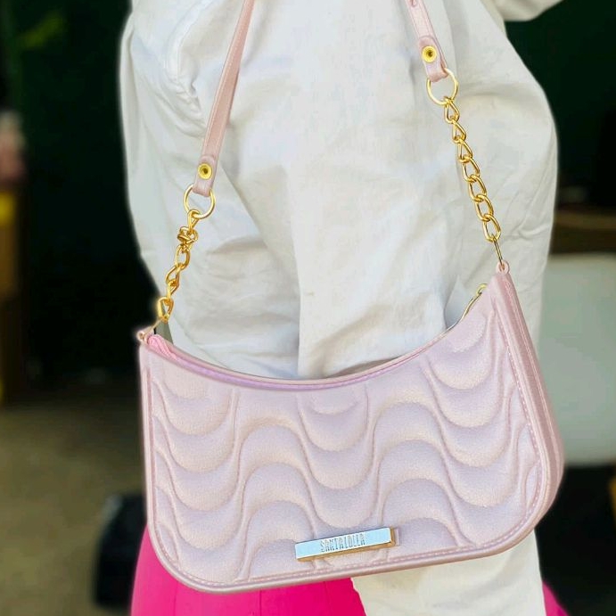 Bolsa Feminina de Ombro Emborrachada Colorida Alça Corrente Lançamento ENVIO IMEDIATO em Oferta na Shopee