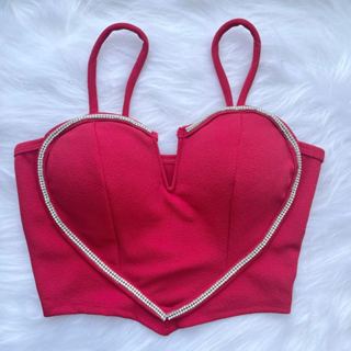 Cropped com bojo com coração de diamante colarinho v