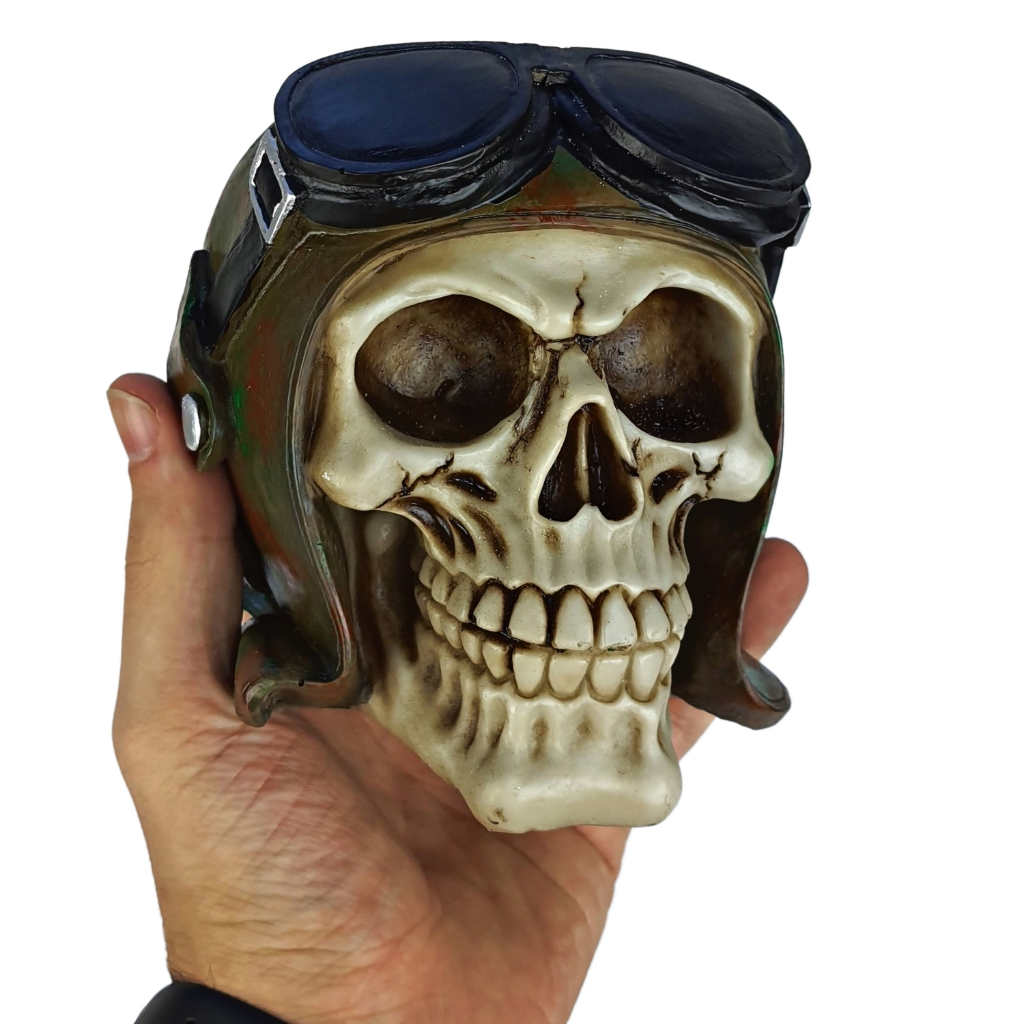 Estatueta Caveira Cranio Capacete Piloto Aviador Soldado Enfeite Decotarivo em Resina