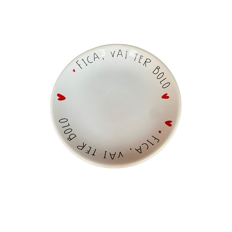 Prato de Sobremesa “Fica Vai ter Bolo” Cerâmica Coração em Oferta na Shopee
