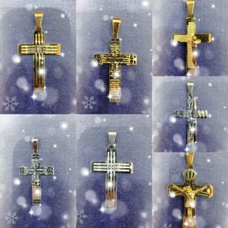 Pingente Moeda Antiga Cruz Crucifixo Grande Arte Alto Relevo Com Oração Pai Nosso.