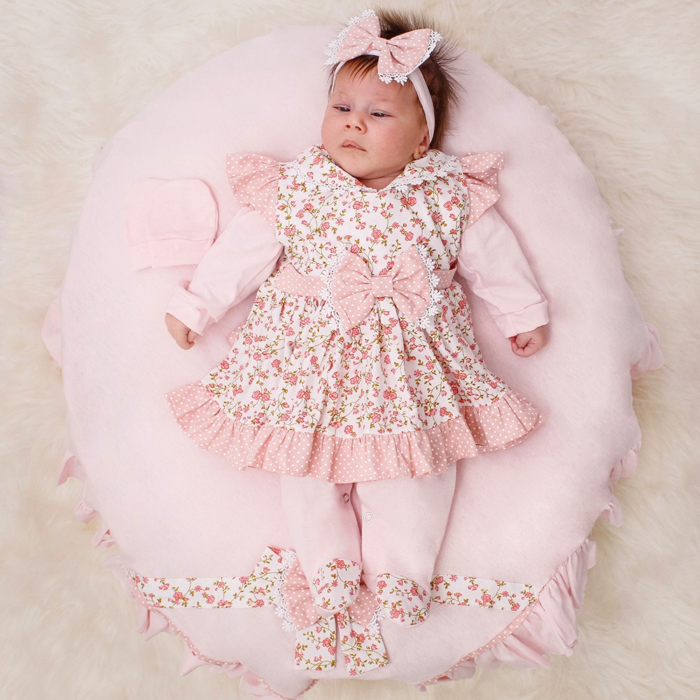 Saída de Maternidade para Bebe Menina Faixa de Cabelo e com Vestido Rosa Isis 5 peças Roupa de bebe