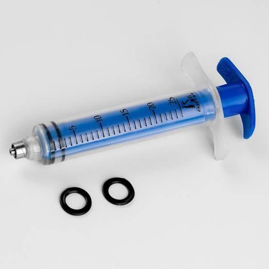 Seringa Veterinária Esterilizavel 25ml Atóxica Neutra Com 02 Aneis de Vedação FazFort Azul