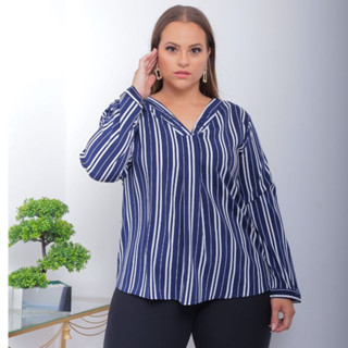 Camisa Manga Longa Listrado Gola V Plus Size com Perolinhas na Gola B97