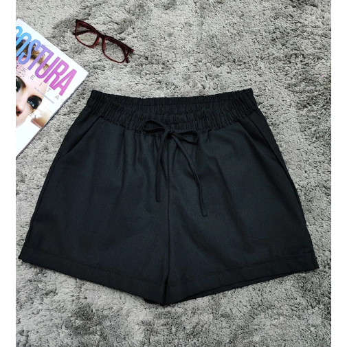 Shorts Feminino Esportivo Básico Preto Shortinho com Elástico e Cordão Ajustável na Cintura Bolsos Laterais Funcionais