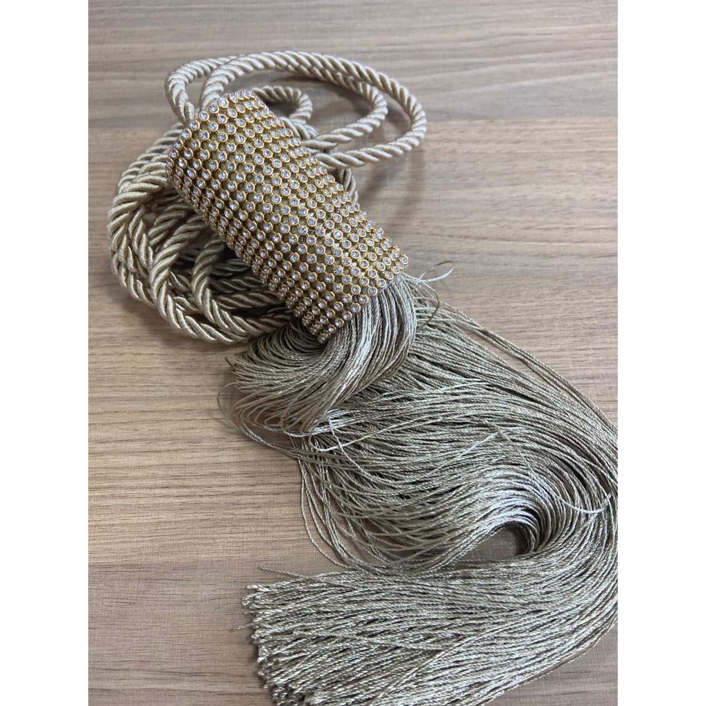 O que é Cortina Strass? Guia e Onde Comprar | BuscaProdutos