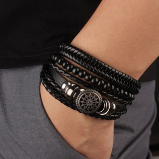 Kit com 4 Pulseiras Braceletes de couro PU Masculinas Linha Premium em Oferta na Shopee