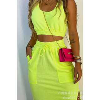 Conjunto saia Midi com cropped top moda botique Primavera Verao.