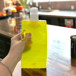 10 Unidades Squeeze garrafa de água garrafinha dobrável ideal para levar na bolsa para academia