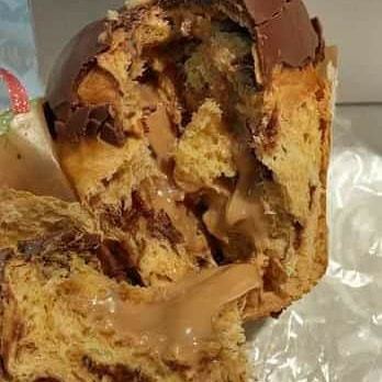 Panetone Recheado/trufado Pesando 220 gramas Macio Caprichado — imagem 2 de 2