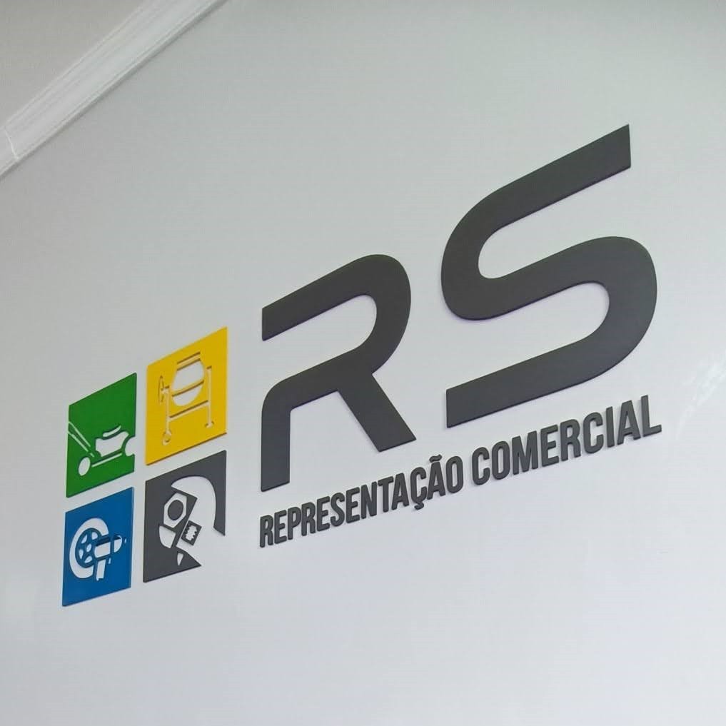 Logo em acrílico espelhado 2mm mais elevação em PVC de 5mm total 7mm de elevação