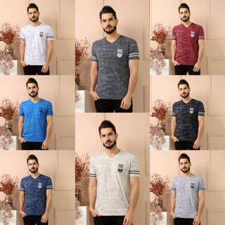 Camiseta Masculina Camiseta Básica Manchada com tampinha na frente Gola V