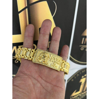 Bracelete Jesus é o dono do lugar 22mm 21cm banhado a ouro