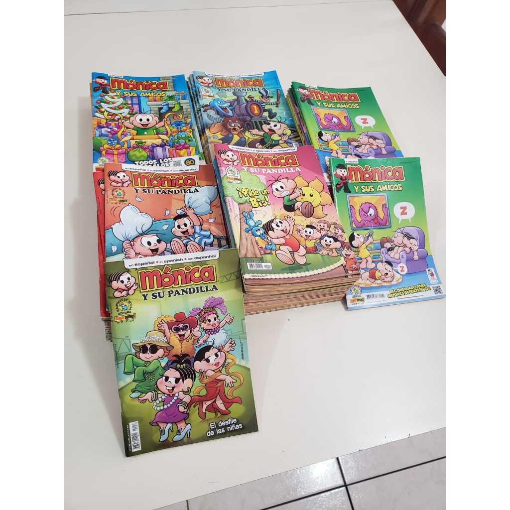Turma da Monica / Kit com 2 gibis em inglês ou espanhol .