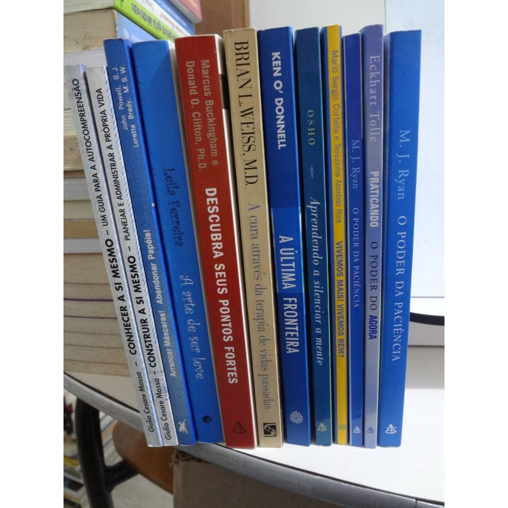 LIvros Auto Ajuda Poder da Paciência / Praticando Poder do Agora / A Arte de Ser Leve / Descubra Seus Pontos Fortes / Terapia de Vidas Passadas / A Última Fronteira  e Outros Escolha o seu